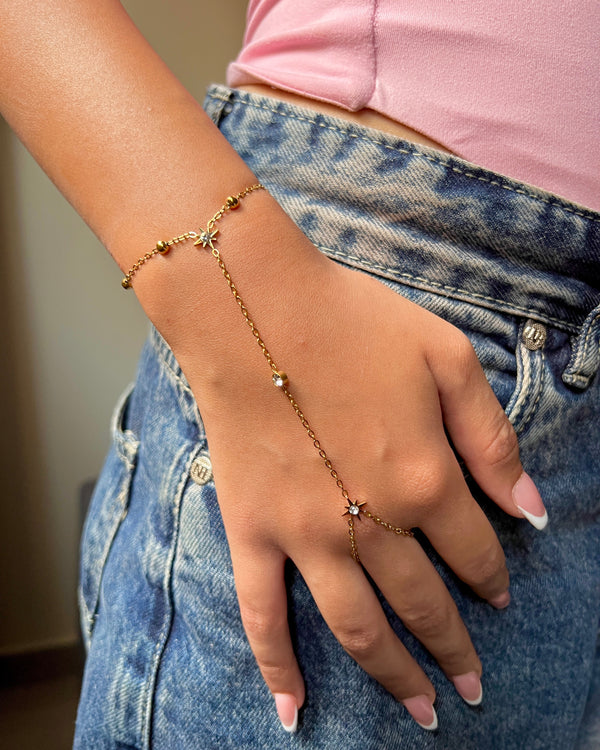 North Star signet Hand Chain